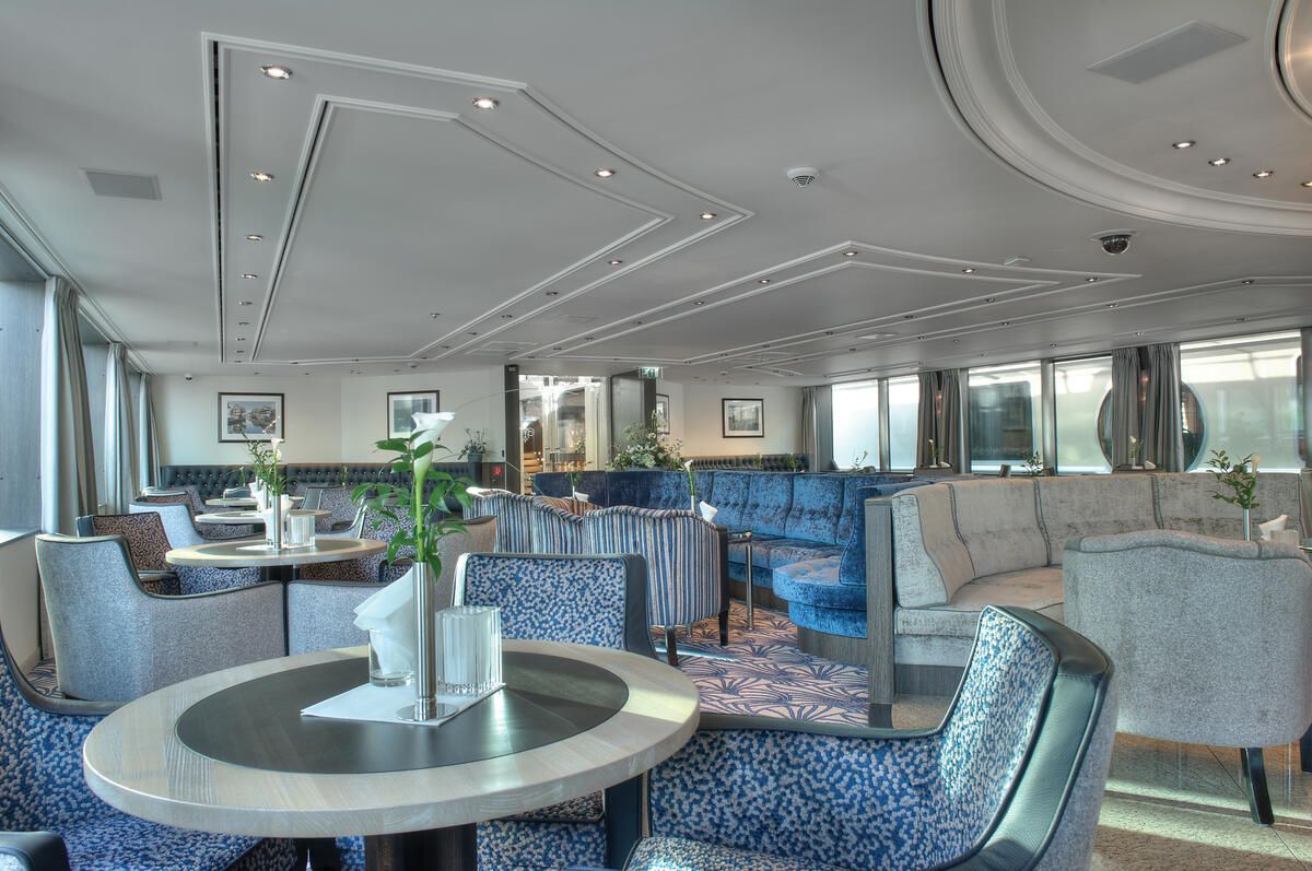 Panorama Lounge & Bar